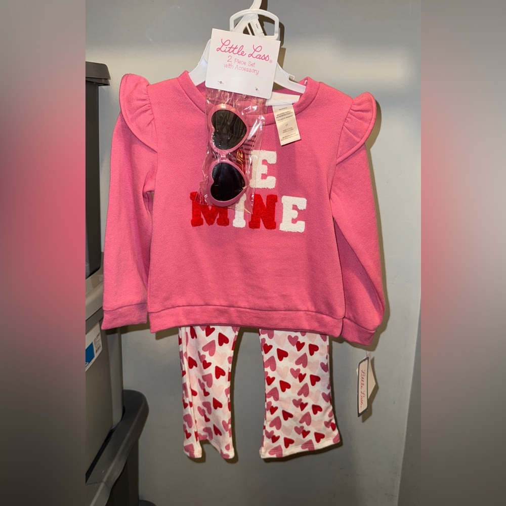 Pink and Red Valentine's Set with Heart Design